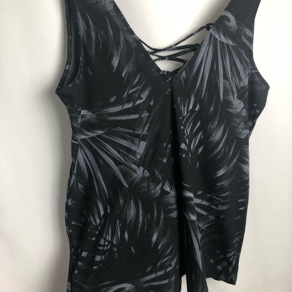 PINK Lace Up Tank NWT - Picture 3 of 3